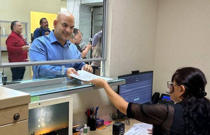 Exigen atender fugas y drenajes colapsados en Ciénega de Flores
