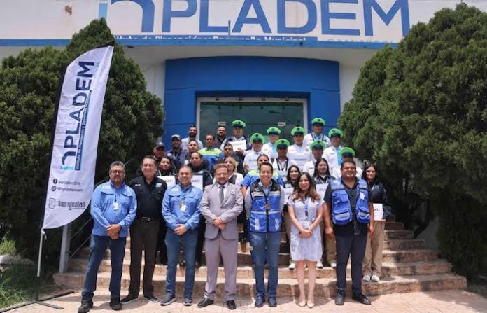 Capacitan en inglés a personal de emergencia y seguridad de San Nicolás rumbo al Mundial 2026