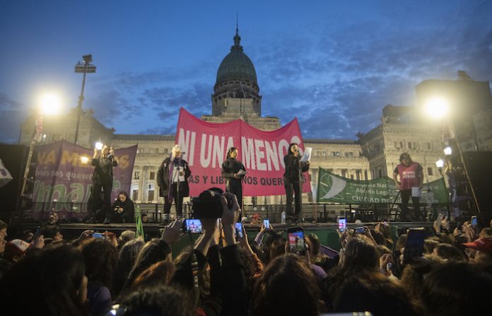 Argentina conmemora 11º aniversario de Ni Una Menos dolida por feminicidio de niña de 14
