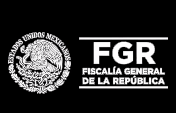 FGR logra vinculación a proceso de mujer acusada de consultar datos bancarios confidenciales sin autorización