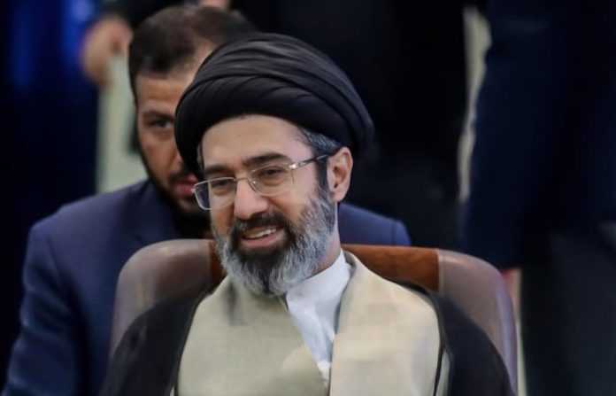 El líder supremo de Irán declara haber autorizado la firma del memorando de entendimiento con Estados Unidos