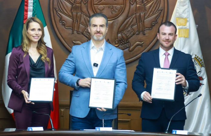 Monterrey y la UANL firman convenio para profesionalizar a servidores públicos y fortalecer la formación de estudiantes