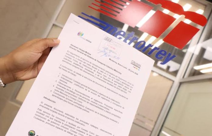 Consejo Cívico entrega propuestas a Metrorrey para fortalecer el nuevo reglamento en la entidad