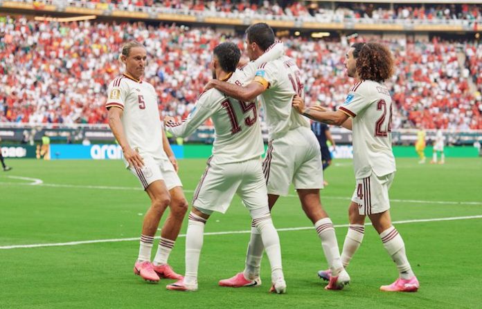España elimina a Uruguay y avanza como líder invicto del Grupo H