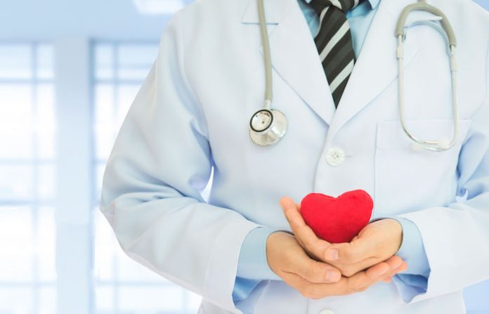 PRI propone que pasantes de medicina puedan recetar estupefacientes bajo supervisión médica