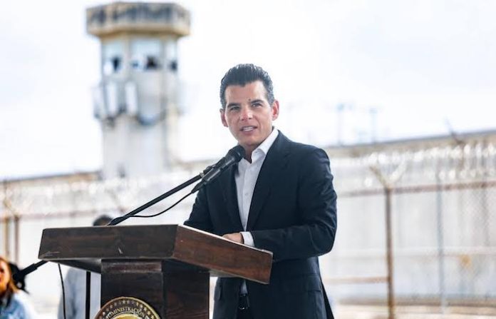 42 parejas privadas de la libertad formalizan su unión en el CERESO Norte