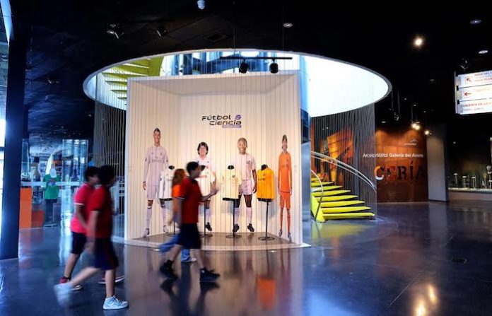 Messi, Cristiano y Jorge Campos llegan a horno3 en muestra sobre ciencia y futbol