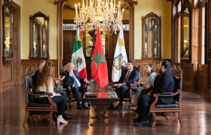 Samuel García recibe a delegación de Marruecos y busca fortalecer vínculos rumbo al Mundial 2030