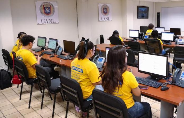 UANL activa centro de traducción para apoyar al 911 y turistas durante el Mundial 2026