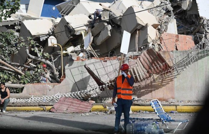 Venezuela eleva la cifra de fallecidos a 1.450 tras el doble terremoto del 24 de junio