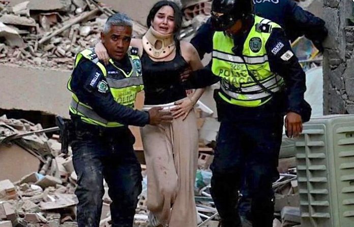 Aumenta a 920 el número de muertos por el doble terremoto en Venezuela, se habla de cientos de heridos
