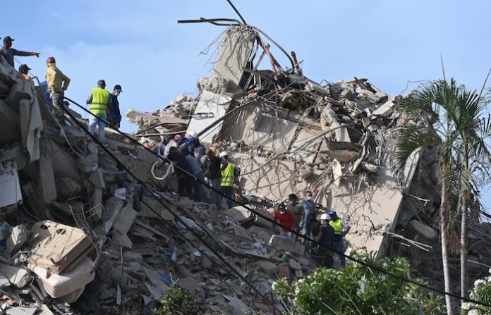Cuando Mare Abajo despertó, la tragedia de los terremotos seguía en La Guaira
