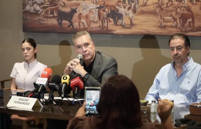 Waldo Fernández va por la gubernatura de Nuevo León y propone impedir que gobernadores dejen el cargo para buscar la Presidencia