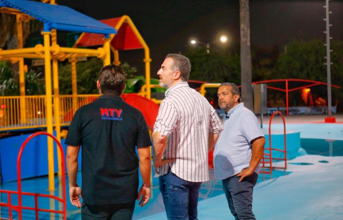 Adrián de la Garza destaca acceso gratuito a las albercas de Monterrey durante el verano