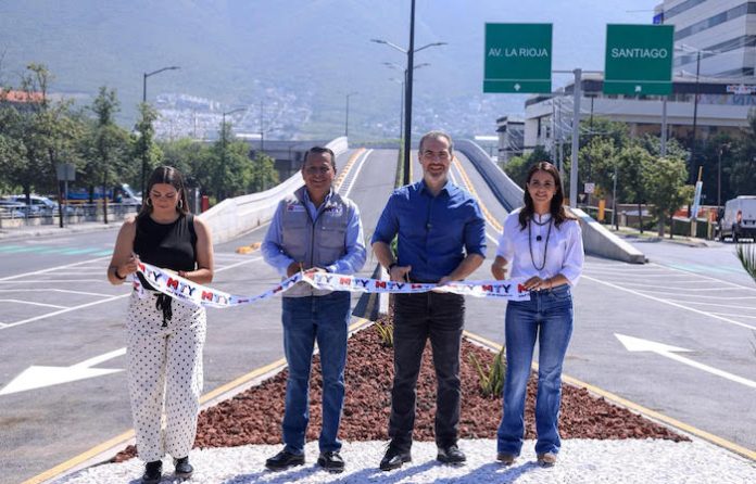 Monterrey entrega obras del Circuito Vial El Huajuco y fortalece desarrollo urbano con nuevos acuerdos