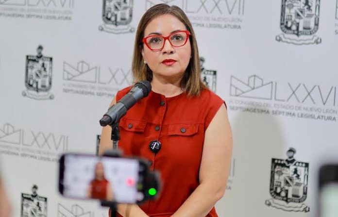 Congreso extiende investigación contra Samuel García y pide información a las 163 notarías de Nuevo León