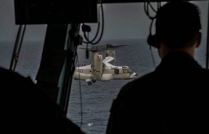 Trump pospone gran escalada contra Irán ante agotamiento de defensas aéreas de EU, según medios