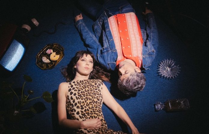Dënver inicia una nueva etapa con “Me Voy”, una colaboración que une a Chile y México
