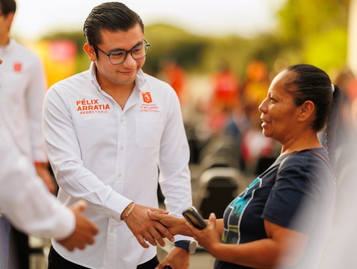 Félix Arratia consolida estrategia de atención directa que ya beneficia a 6 mil 500 neoloneses