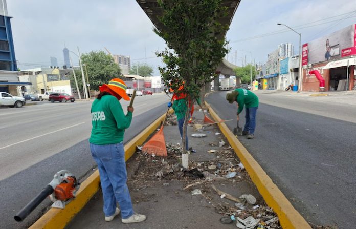 FIDEURB intensifica labores de limpieza y recupera más de 337 mil metros cuadrados de espacios públicos en NL