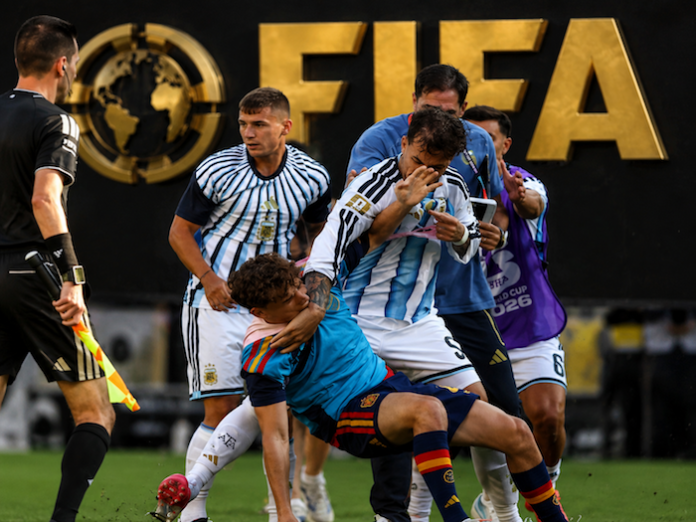 La FIFA abre un procedimiento contra futbolistas argentinos por incidentes en el Mundial