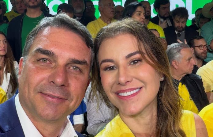 Video: Flávio Bolsonaro reivindica legado de su padre al ser proclamado candidato presidencial