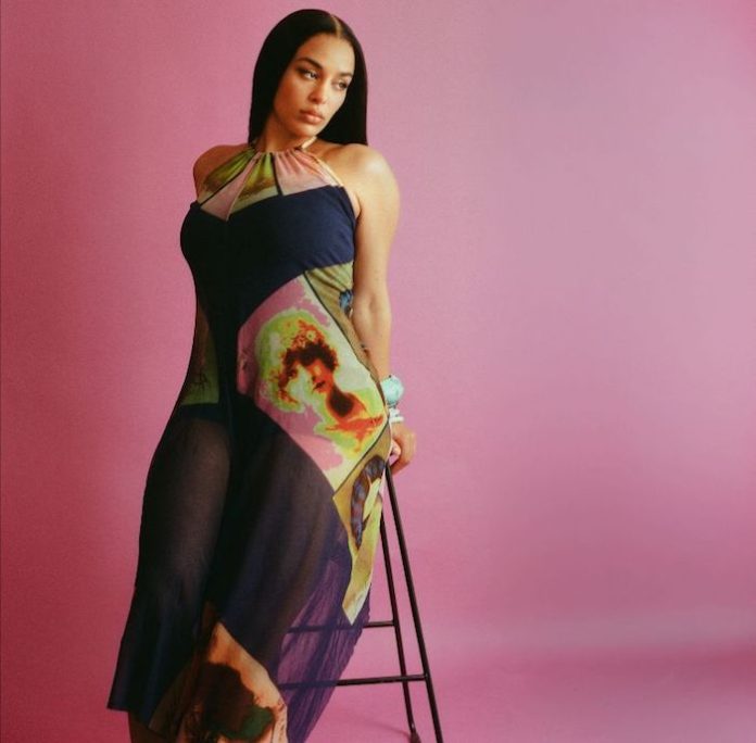 Jorja Smith abre una nueva etapa con “What Are The Odds” y estrena colaboración con Wizkid