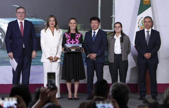 Automotriz surcoreana KIA invertirá $649 millones para fabricar autos eléctricos en México