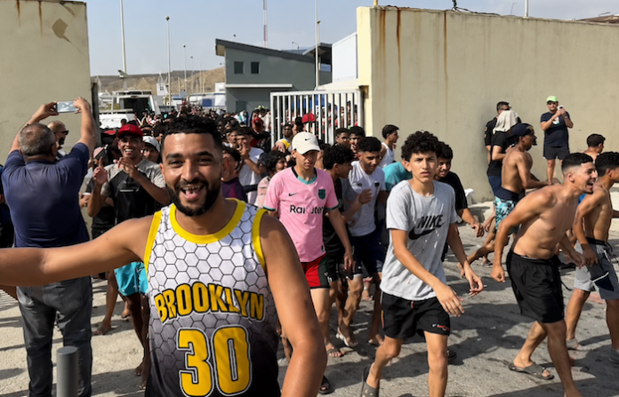Crisis migratoria en Ceuta pone en alerta a Europa; España despliega operativo de emergencia en la frontera