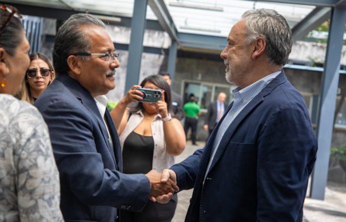 Andrés Mijes pide auditar su gobierno y las obras Estatales con recursos federales