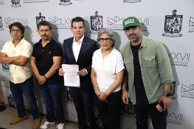 Miguel Flores propone hasta 12 años de prisión por abuso animal en Nuevo León