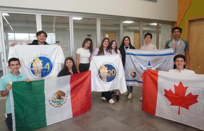 Estudiantes de preparatoria de la UANL fortalecen su formación con programa de inmersión en Canadá