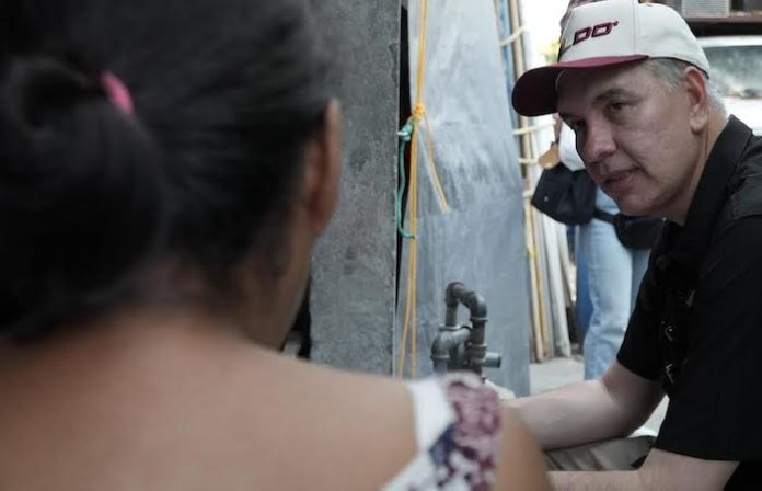 Waldo Fernández plantea política integral para prevenir la violencia contra las mujeres en Nuevo León