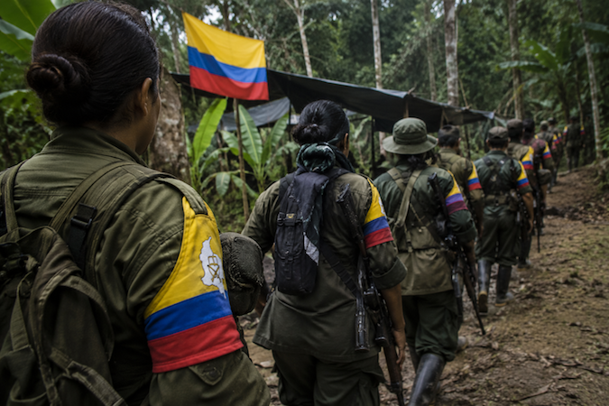 Tribunal de paz de Colombia imputa a 27 líderes de FARC por masacres y torturas