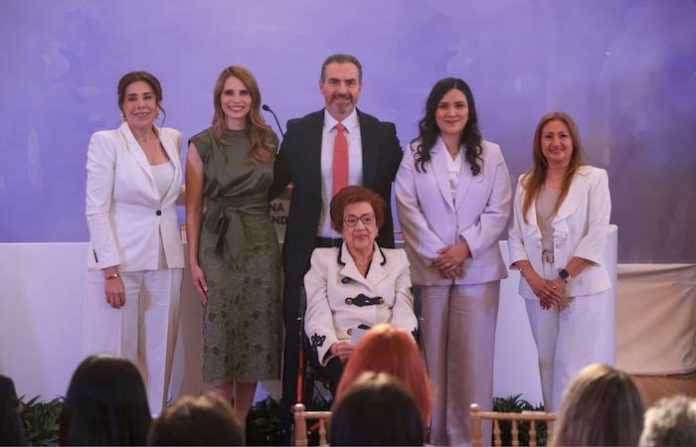 Monterrey reconoce a cuatro mujeres por su trayectoria con la Medalla “Mujer que Inspira, María Elena Chapa” 2026
