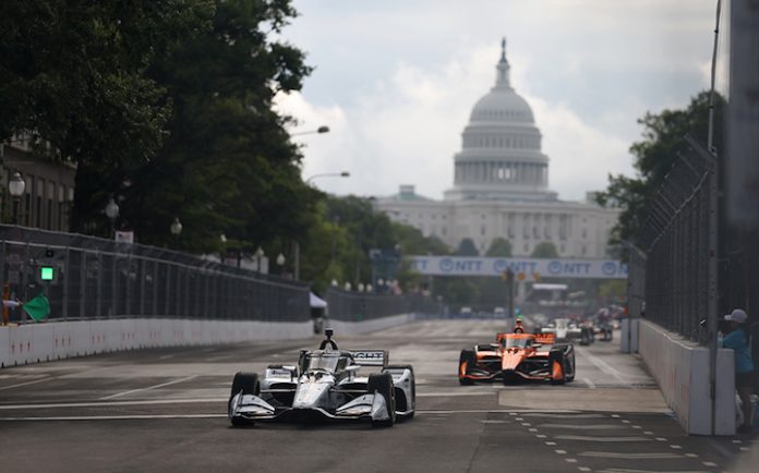 Álex Palou vuelve a desafiar la historia y conquista la pole del Freedom 250 en Washington
