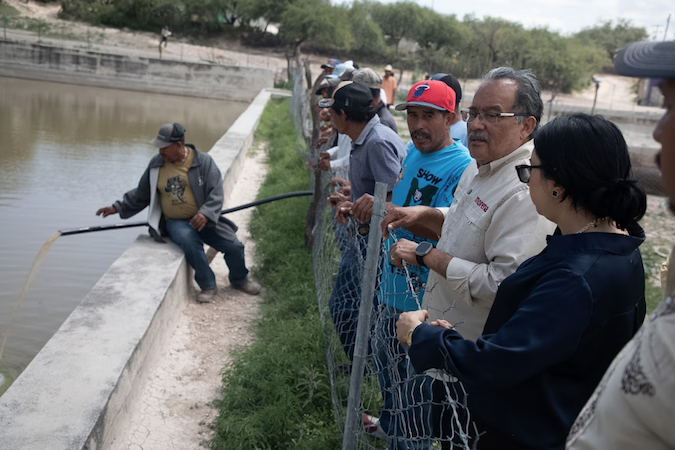 Andrés Mijes critica aumento de hasta 70% en recibos de agua y exige mejor servicio en Nuevo León