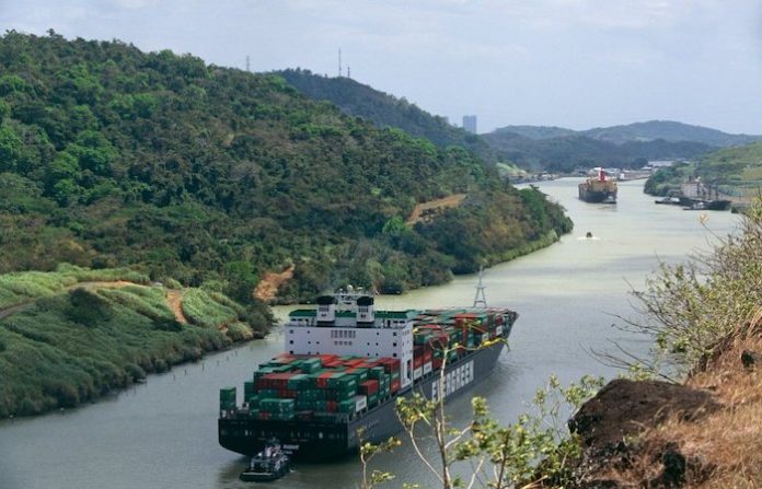 Canal de Panamá adecúa operaciones para mitigar impacto por El Niño tras emergencia