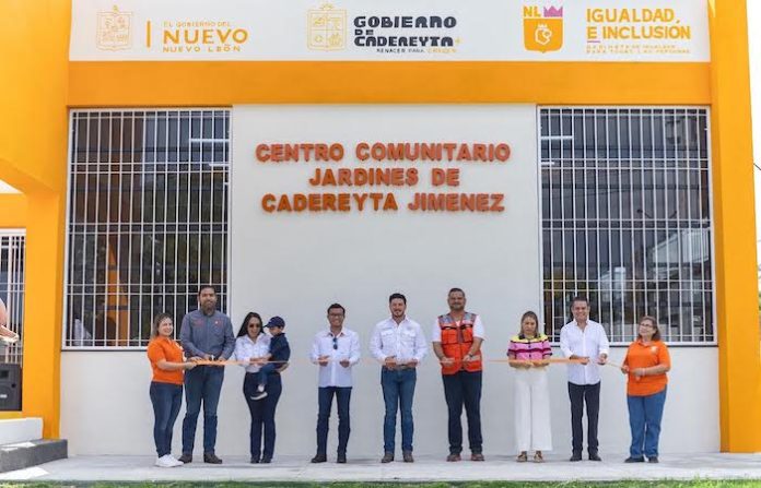 Félix Arratia acompaña a Samuel García en la apertura de nuevo Centro Comunitario en Cadereyta