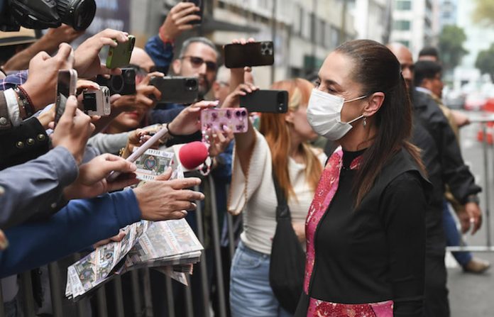 Sheinbaum avala nueva licencia de Rocha Moya y afirma que “es lo mejor para Sinaloa”