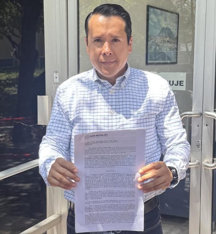 Daniel Carrillo denuncia ante Fiscalía Anticorrupción retención de recursos de San Nicolás