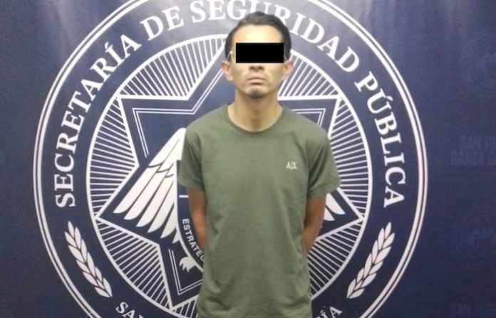 Detienen en San Pedro a presunto implicado en robos a farmacias y tiendas de autoservicio