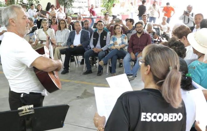 Adultos mayores de Escobedo concluyen Academia Digital y fortalecen sus habilidades tecnológicas