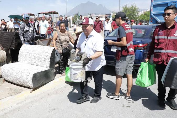Escobedo lleva servicios municipales a vecinos de San Marcos Tercer Sector