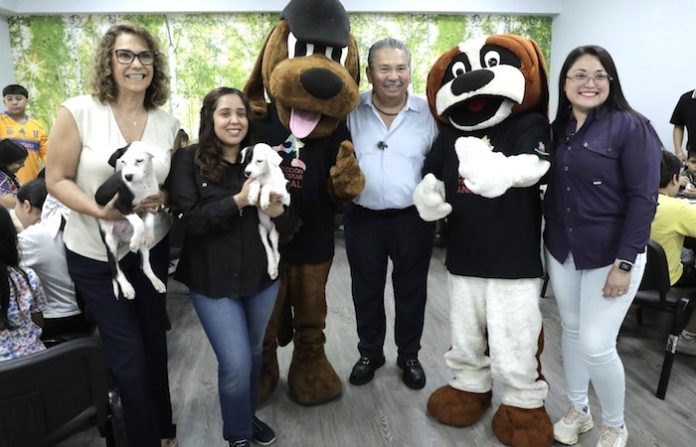 Campamentos de Verano Norteños enseñan a niños de Escobedo a cuidar y respetar a los animales