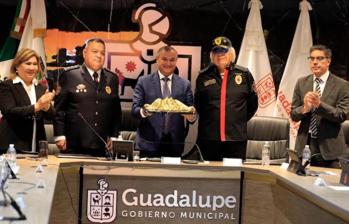 Reconoce Guadalupe 48 años de servicio de José Treviño Cañamar, pionero de Bomberos