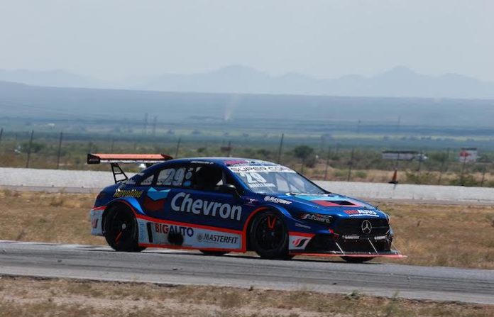 José Arellano arranca con doble Pole en Chihuahua y va por el triunfo en Súper Copa