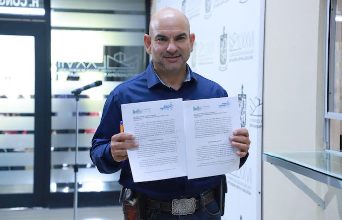 Diputado del PAN propone agilizar actas de defunción y crear apoyos funerarios para familias vulnerables en NL