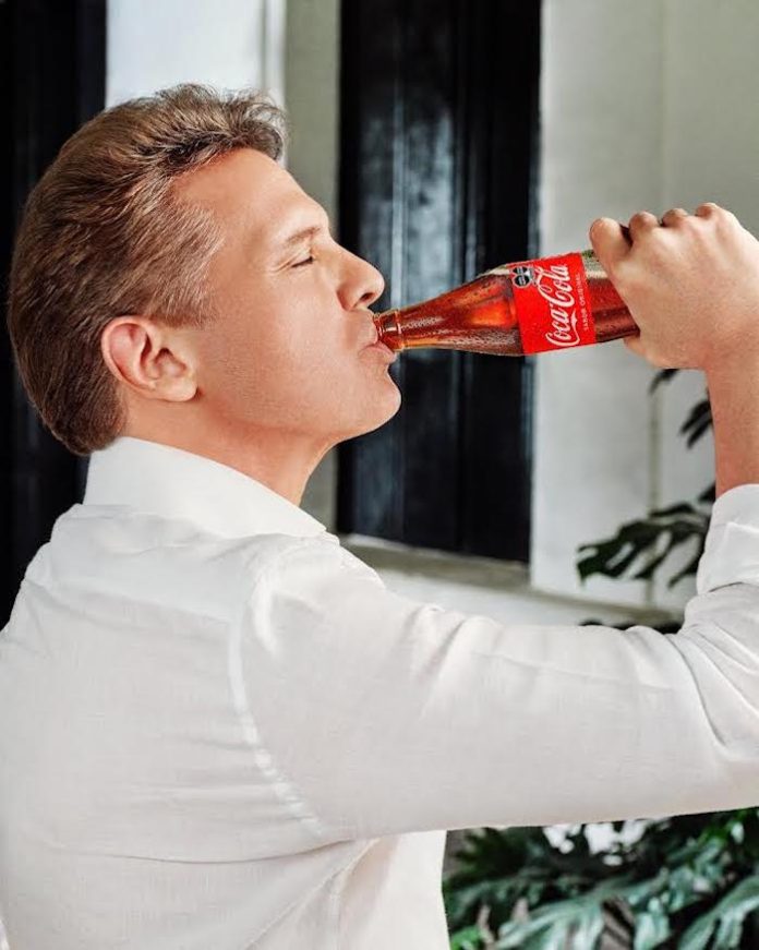 Luis Miguel reaparece en una nueva campaña tras rumores sobre su salud pero envia este mensaje a México