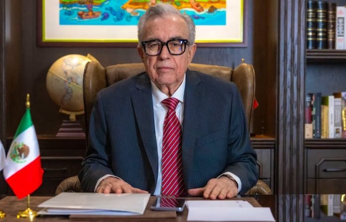 Video: Rocha Moya vuelve a la gubernatura de Sinaloa y reabre la disputa política tras meses de investigación